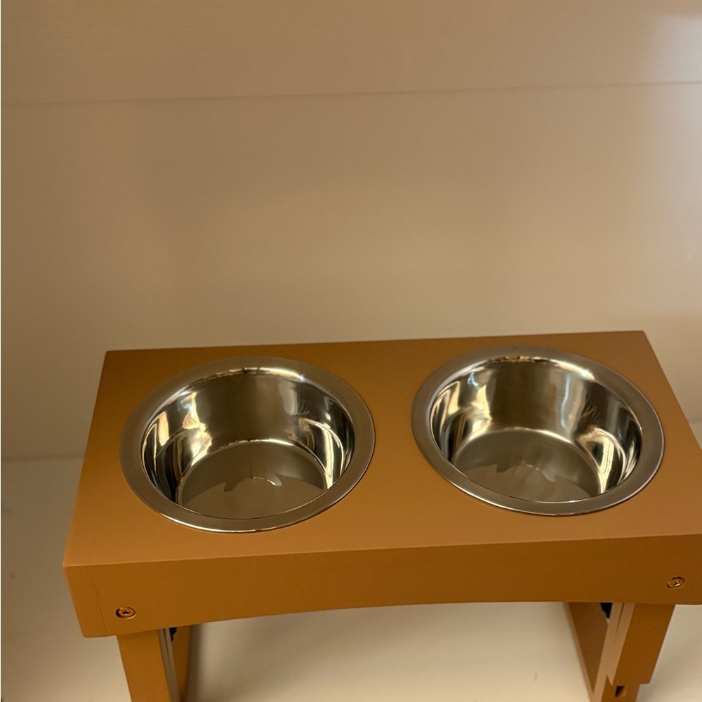 & Other Stories Dual Pet Feeder in Brown and Silver